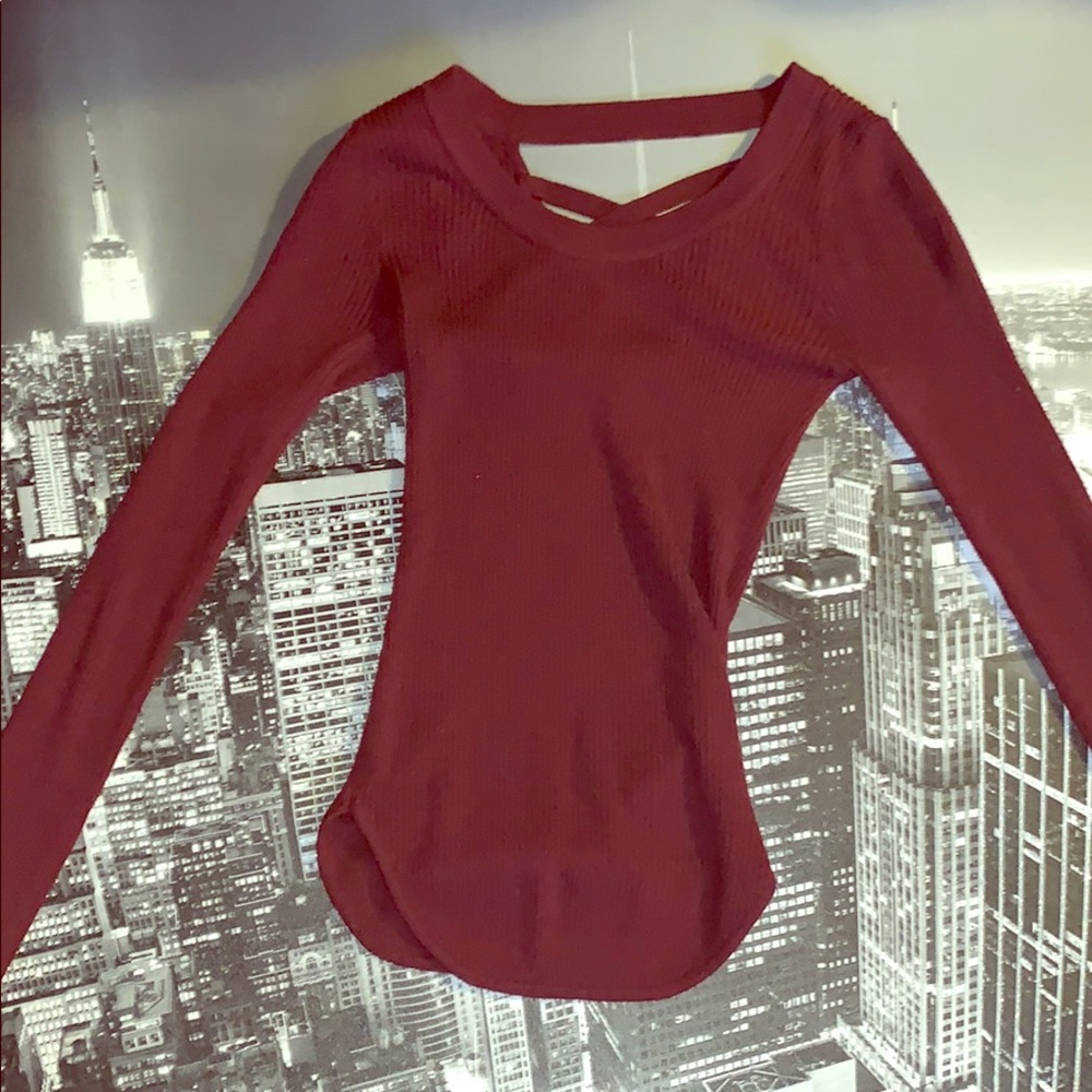 Long sleeve with stripes in back